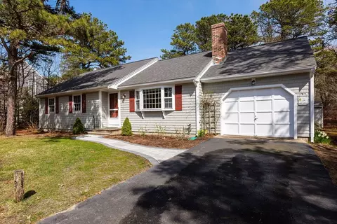 47 Hillside Rd, Harwich, MA 02645