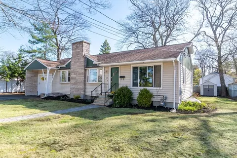 6 Maine Ave, Natick, MA 01760