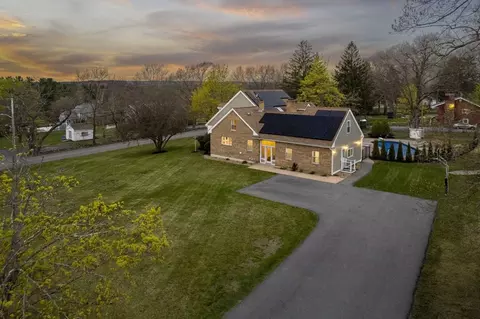 10 Alfred Dr, Dracut, MA 01826