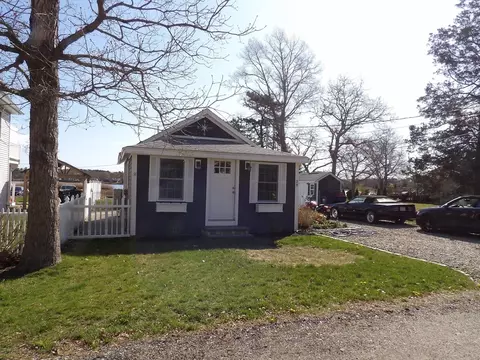 Exterior - 28 Osborne Ave, Wareham, MA 02576 photo 2 of 3