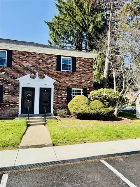808 Windsor Dr #808, Framingham, MA 01701