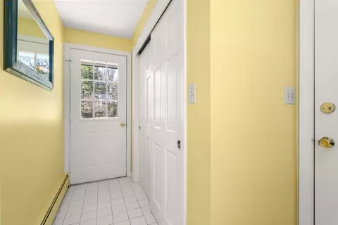 Entry Way - 9 Davis Rd, Hudson, MA 01749 photo 1 of 3