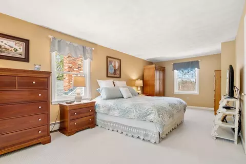 Bedroom - 9 Davis Rd, Hudson, MA 01749 photo 3 of 6