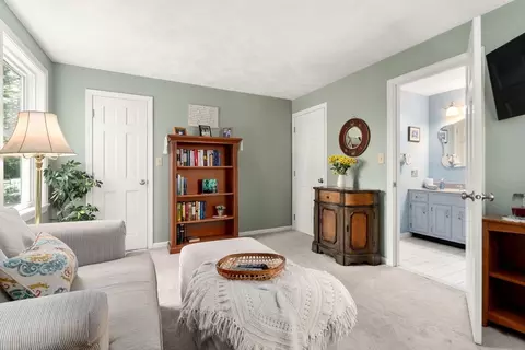 Bedroom - 9 Davis Rd, Hudson, MA 01749 photo 2 of 6