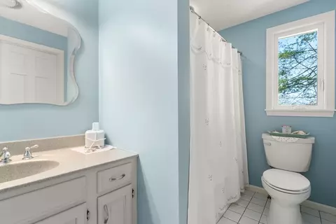 Bath - 9 Davis Rd, Hudson, MA 01749 photo 1 of 2