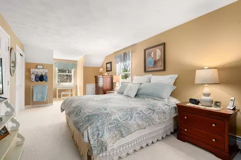 Bedroom - 9 Davis Rd, Hudson, MA 01749 photo 4 of 6