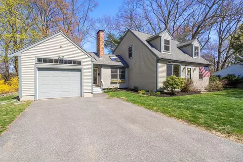 Exterior - 9 Davis Rd, Hudson, MA 01749 photo 3 of 8