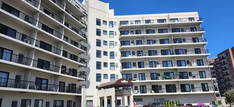 133 Commander Shea Blvd #406, Quincy, MA 02171
