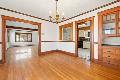 184 Perham St, West Roxbury, MA 02132