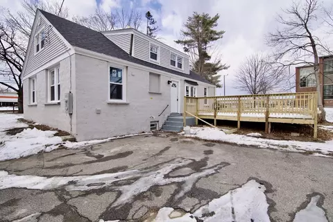 Exterior - 511 Parker St, Springfield, MA 01129 photo 3 of 4