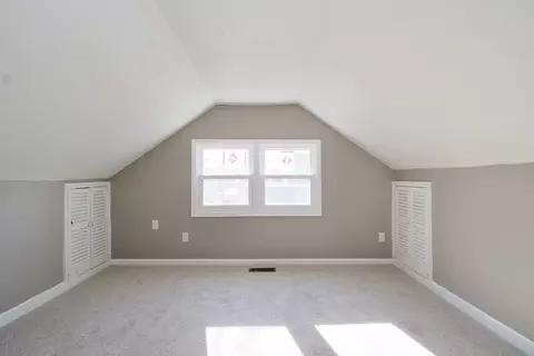 Bedroom - 511 Parker St, Springfield, MA 01129 photo 3 of 11