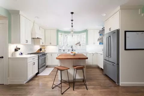 20 Maple Rd, Weston, MA 02493 photo 11