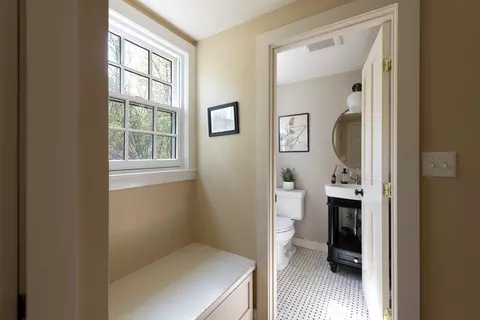 20 Maple Rd, Weston, MA 02493 photo 13