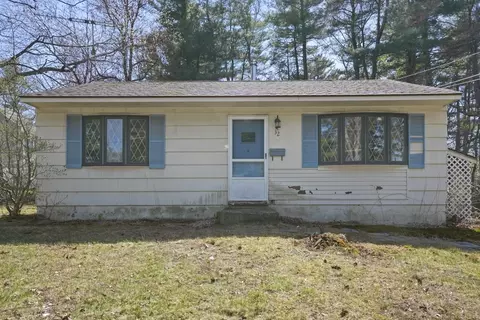 32 Woodland Rd, Northborough, MA 01532