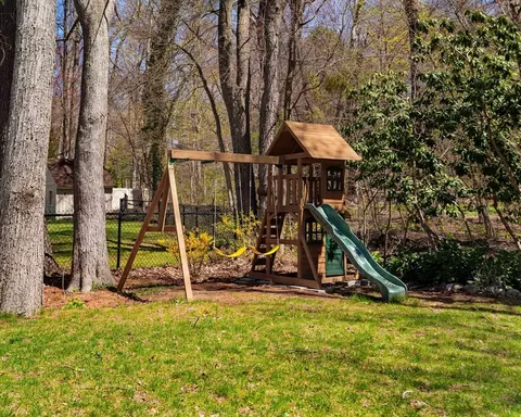 72 Wilmington Rd, Burlington, MA 01803 photo 5