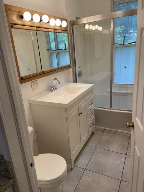 38 Palmer Ave, Springfield, MA 01108 photo 13