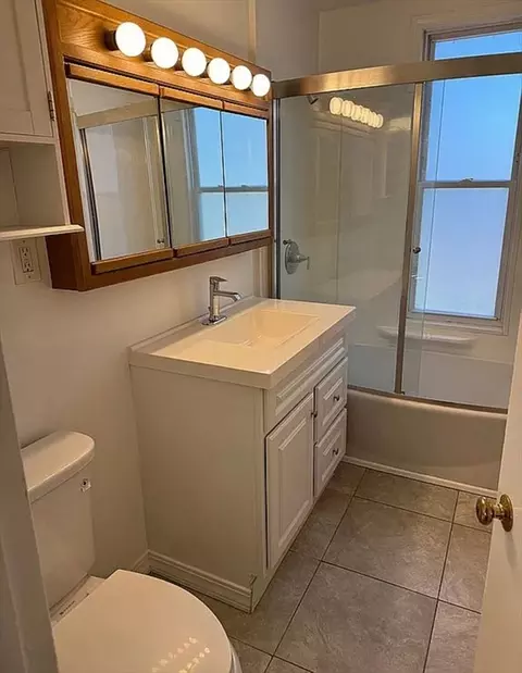38 Palmer Ave, Springfield, MA 01108 photo 8