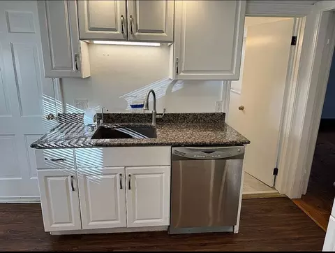 38 Palmer Ave, Springfield, MA 01108 photo 5