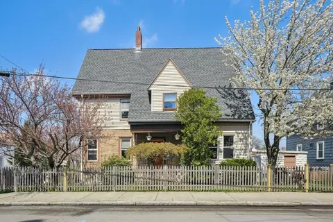 48 Medford St, Medford, MA 02155