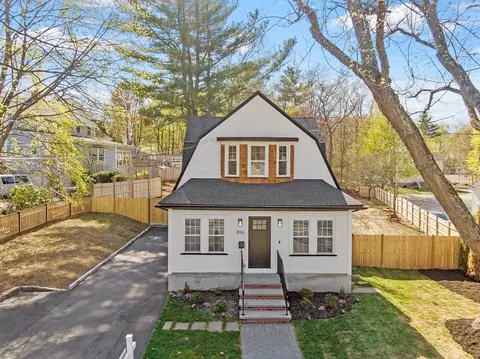 896 Main St, Reading, MA 01867 photo 2