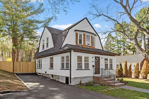 896 Main St, Reading, MA 01867 photo 3