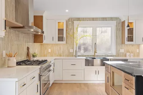 896 Main St, Reading, MA 01867 photo 28