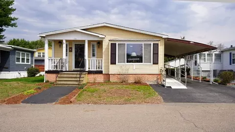 1 Forest Ln #225, Attleboro, MA 02703