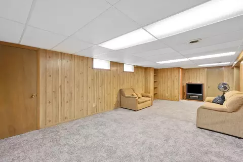 1037 Parker St, Springfield, MA 01129 photo 34