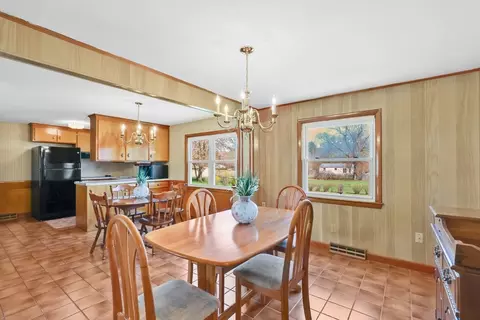 1037 Parker St, Springfield, MA 01129 photo 23