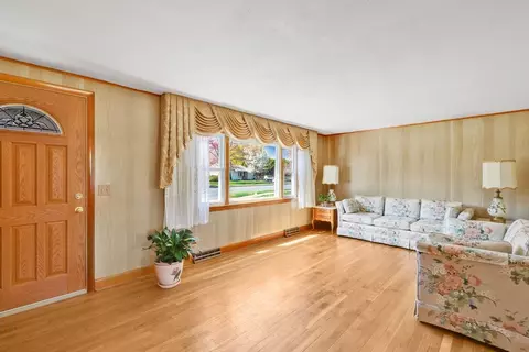 1037 Parker St, Springfield, MA 01129 photo 10