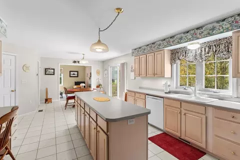 19 Bartlett Rd, Methuen, MA 01844 photo 2