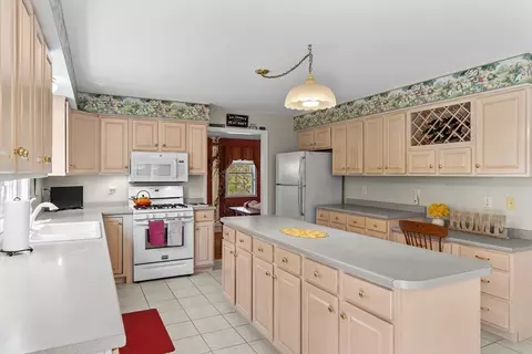 19 Bartlett Rd, Methuen, MA 01844 photo 4