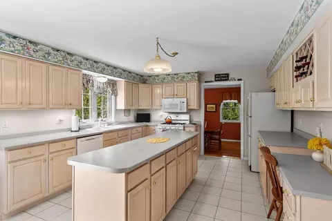 19 Bartlett Rd, Methuen, MA 01844 photo 3