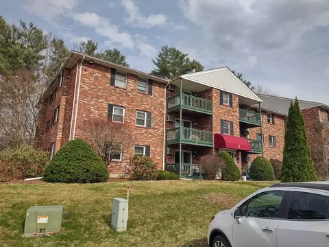 75 Huntoon Memorial Hwy #3-6, Leicester, MA 01524