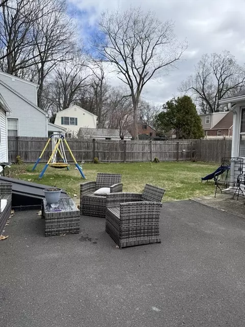 Exterior - 87 Weaver Rd, Springfield, MA 01107 photo 5 of 7