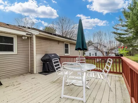 13 Independence Ln, Millis, MA 02054 photo 23