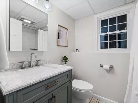 13 Independence Ln, Millis, MA 02054 photo 18