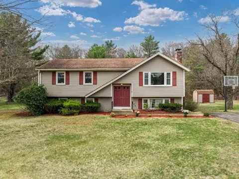 13 Independence Ln, Millis, MA 02054