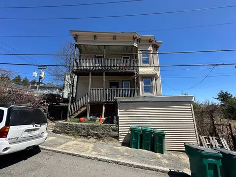 8 Sheldon St, Fitchburg, MA 01420