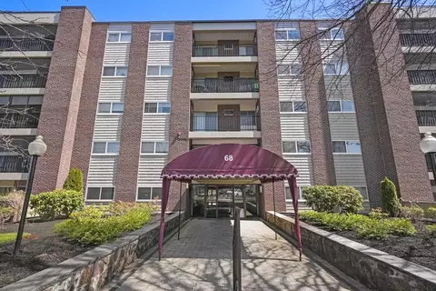 68 Main St #16C, Stoneham, MA 02180