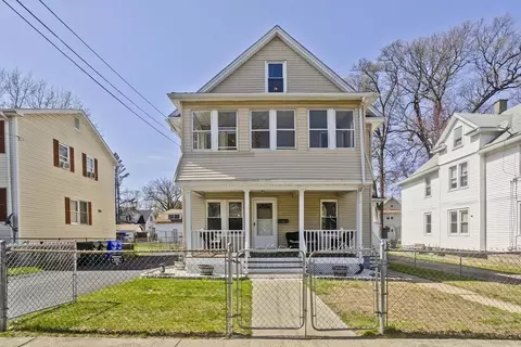 30-32 Sterling St, Springfield, MA 01107