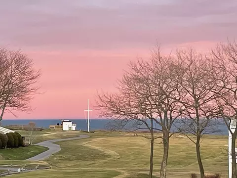 11 Fairway Dr #OCEANVIEW, Plymouth, MA 02360