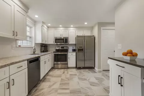 Kitchen - 85 Key St #85, Millis, MA 02054 photo 1 of 2