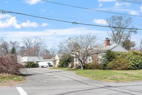 344 Broadway, Lynnfield, MA 01940