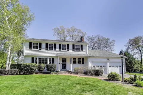 136 Albemarle Rd, Norwood, MA 02062