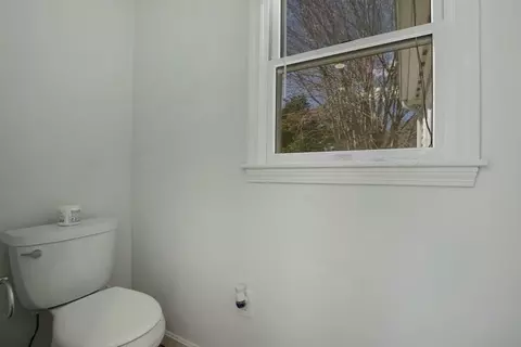 Bath - 39 Onset Ave, Buzzards Bay, MA 02532 photo 2 of 3