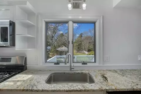 Kitchen - 39 Onset Ave, Buzzards Bay, MA 02532 photo 2 of 3