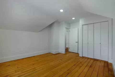 Bedroom - 39 Onset Ave, Buzzards Bay, MA 02532 photo 5 of 5