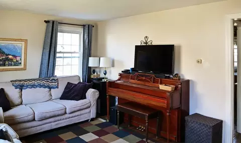 171 Dorset St, Springfield, MA 01108 photo 4