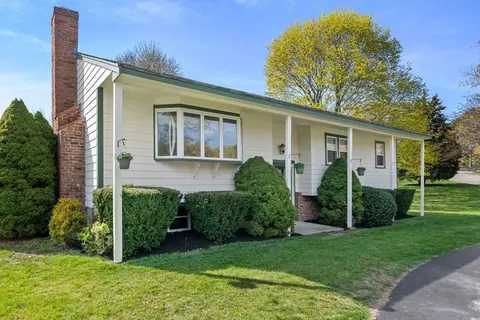 25 Old Farm Rd, Marshfield, MA 02050